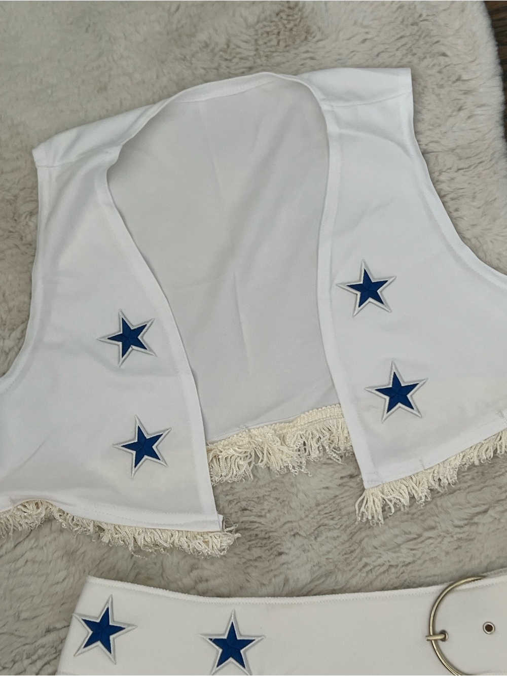 Dallas Cowboys Women’s White Cheerleader Shorts Set - Star Accent, size small - Picture 5 of 5